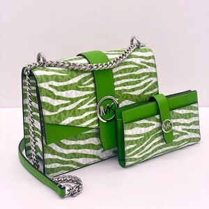 Michael Kors Greenwich Small Convertible Crossbody Shoulder Bag and Wallet Set